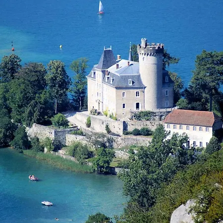 L'atout Charme Apartment